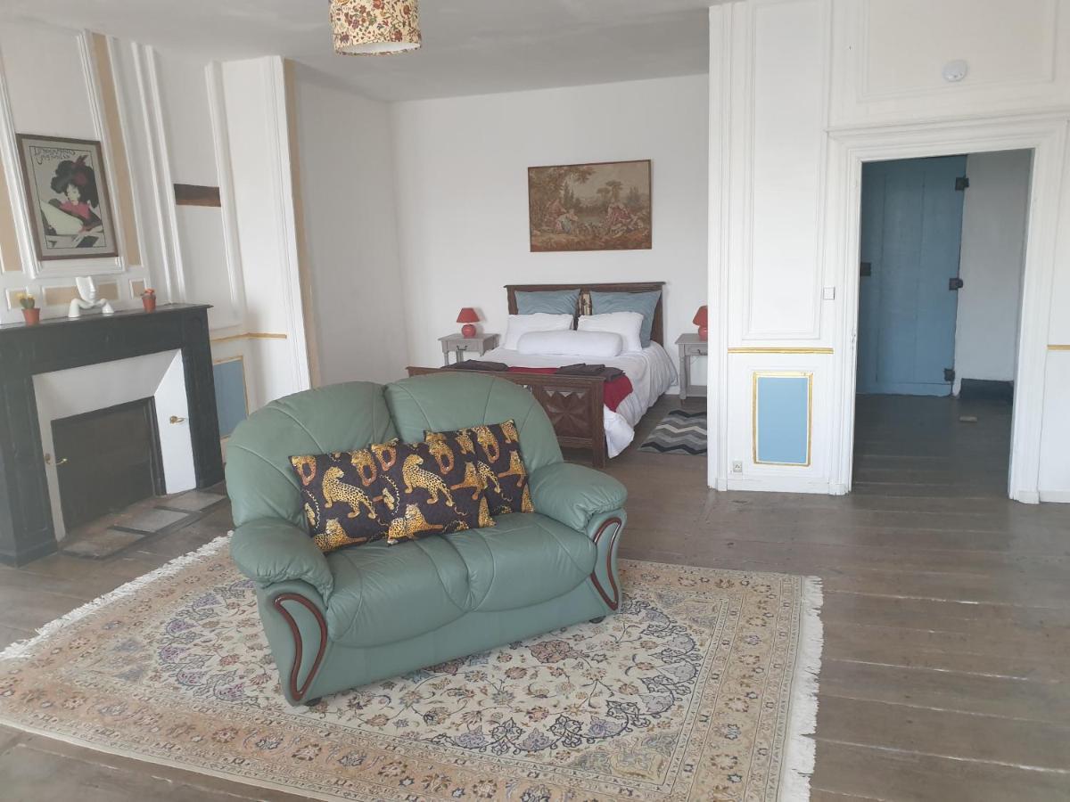 Le Chateau Châteauponsac エクステリア 写真